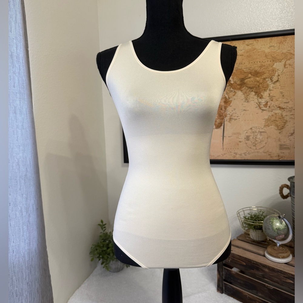 Yummie shapewear nude thong bodysuit